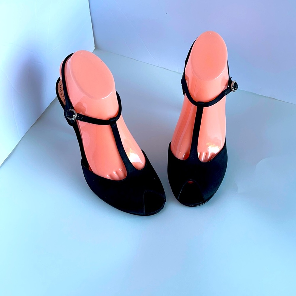 BP Vero. Cuolo Black-Heels size 8 1/2 M